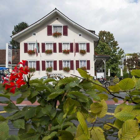 Hotel Ristorante Schloessli Meggen Ngoại thất bức ảnh